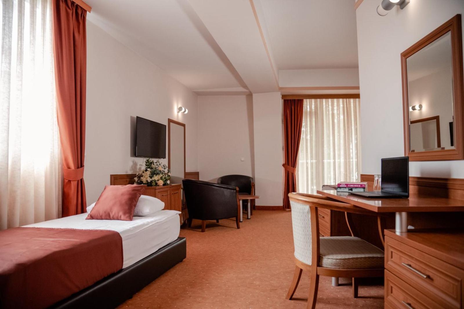 Hotel Drim & Spa Struga Ngoại thất bức ảnh